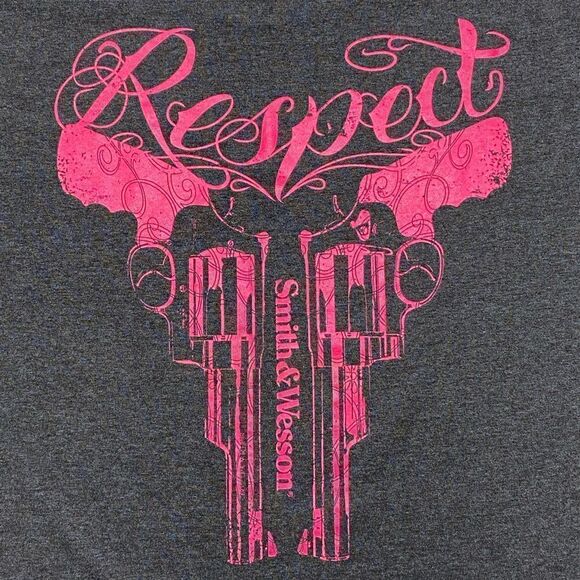 Smith & Wesson Women’s Black|Pink Respect Dual Pistol Graphic Shirt Sz XXL - Picture 6 of 9
